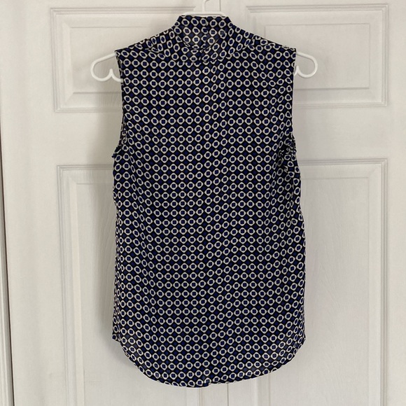 Apt.9 sleeveless top - Picture 3 of 4